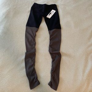 NWT S AloYoga Goddess Legging-Black/Stormy Heather